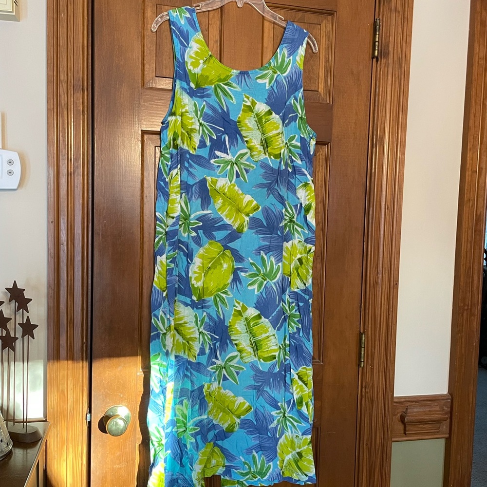 Carolina Bay Tropical Blue and Green Sleeveless Dress with Slit‎ in Back, Size L